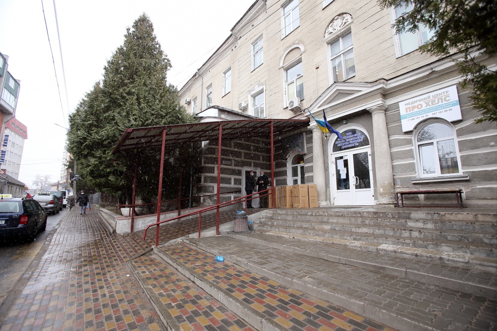 peredacha-obladnannya-1-likarni-vid-blagodiynikiv-2020-1